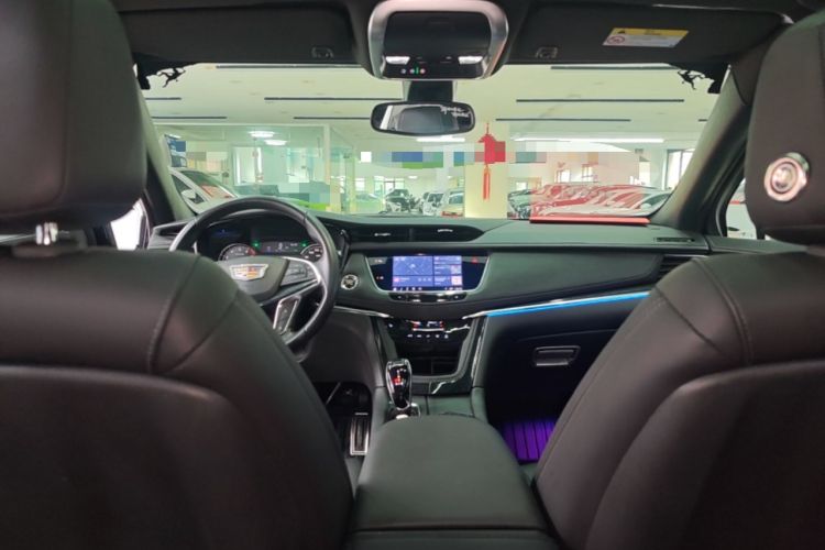 Used Cadillac XT5 2022 2.0T Two-Wheel Drive Luxury Version Headliner