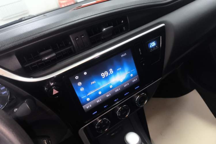 Used Toyota Corolla 2017 Revised Version 1.2T S-CVT GL-i Audio And AC Panel