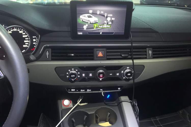 Used Audi A4L 2019 40 TFSI Ambition China VI