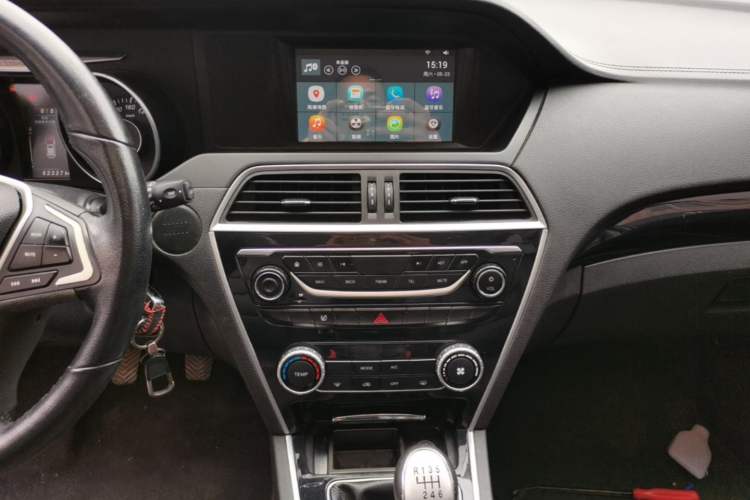 Used Leopaard CS10 2017 2.0T Manual Fashion Edition Audio And AC Panel