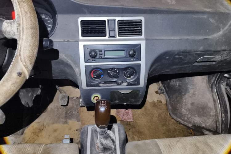 Used Zotye V10 2012 1.2L Standard Version
