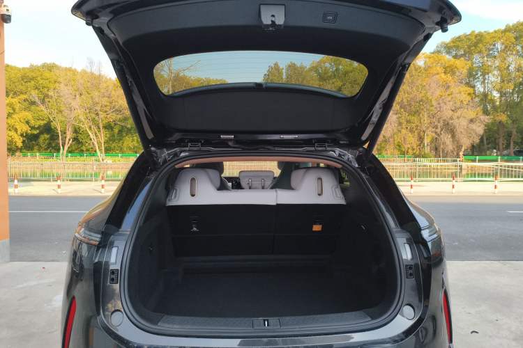 Used Avatr 07 2026 Ultra Pure-Electric All-Wheel-Drive Version
