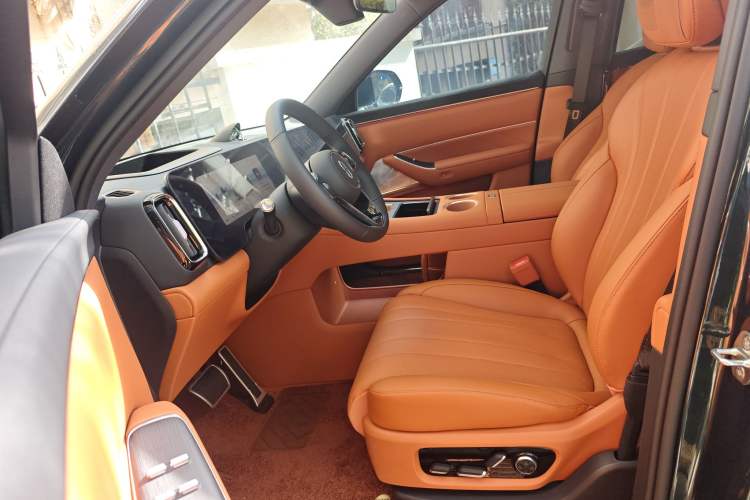 Used Hima AITO M8 2025 Model, Pure Electric Max+ Six-Seat Long-Range Version