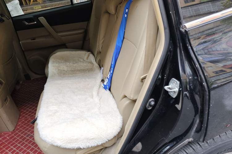 Used Toyota Highlander 2011 2.7L Two-Wheel Drive 5-Seater Elite Edition
