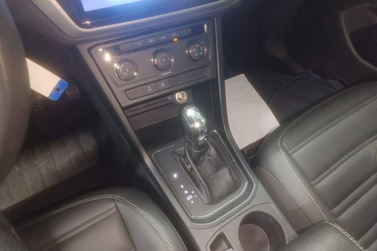 Used Volkswagen Touran 2018 Volkswagen Touran L 280TSI DSG Style Edition 7 Seats China V Emission Standard Gear Lever