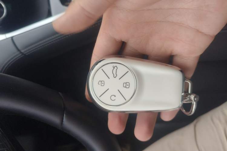 Used EXEED Lingyun 2024 300T Two-Wheel Drive Starlight Edition Vehicle Key