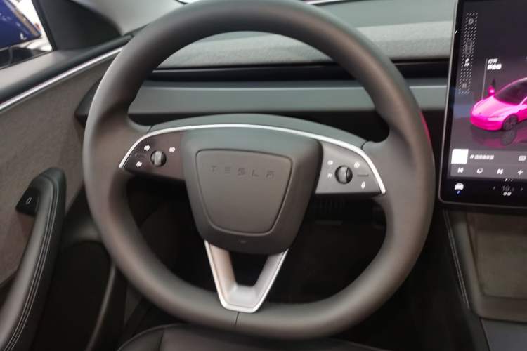 Used Tesla Model 3 2023 Rear-Wheel-Drive Version Steering Wheel