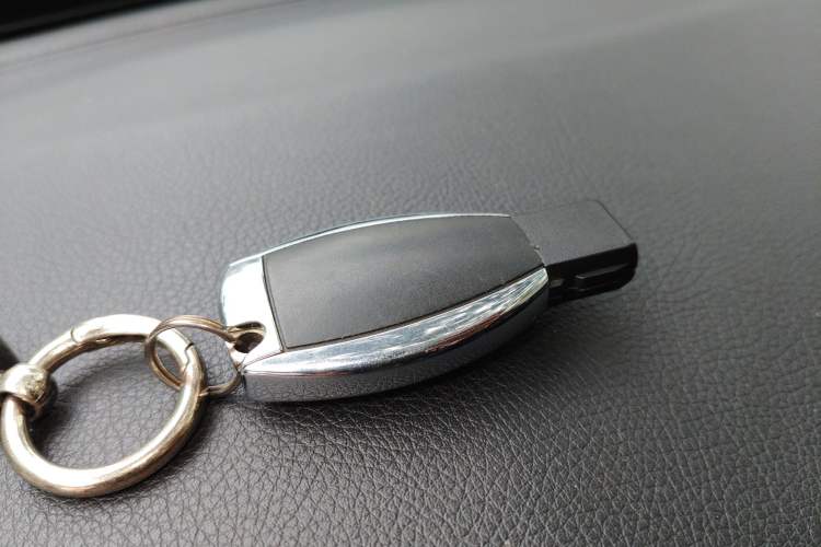 Used Mercedes-Benz C-Class 2018 C 200 L Sport Edition Vehicle Key