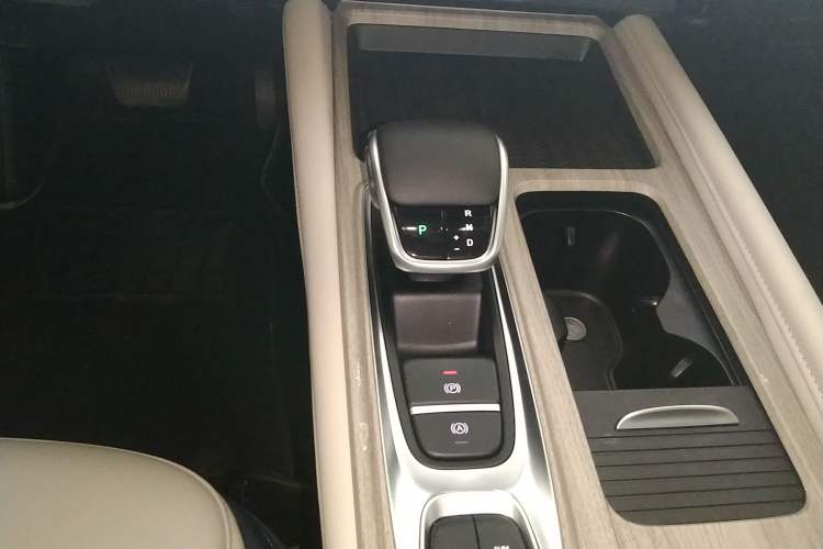 Used Chery Arrizo 8 2023 1.6T DCT Ya
