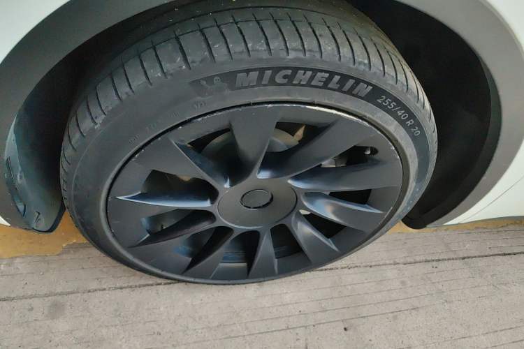 Used Tesla Model Y 2022 Rear-Wheel-Drive Version
