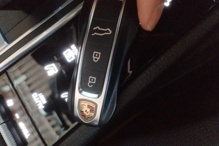 Used Porsche Cayenne E-Hybrid 2021 Cayenne E-Hybrid 2.0T