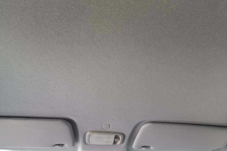 Used Chery QQ Ice Cream 2022 170km Sundae Phosphate Lithium-Ion
