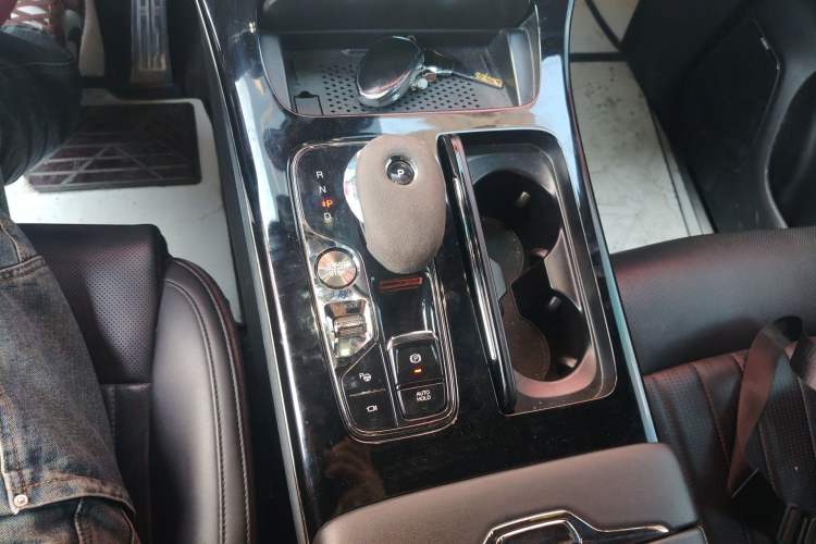 Used GAC Trumpchi E9 2023 E9 Master Model Gear Lever