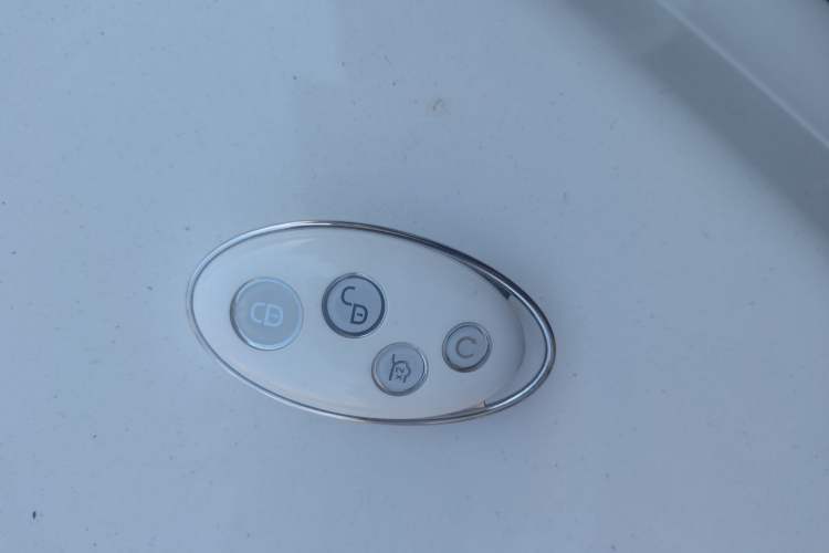 Used BYD Song MAX 2017 1.5T Automatic Smart Connect Luxury 7-Seater Vehicle Key