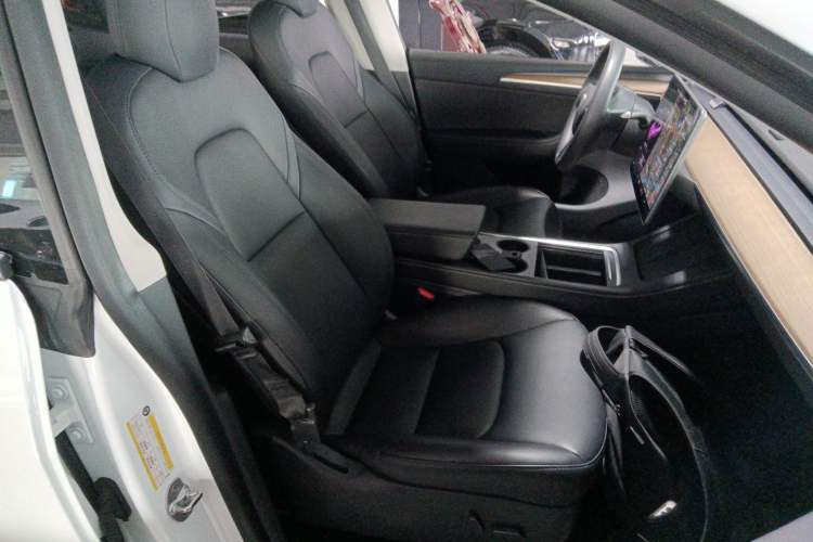 Used Tesla Model Y 2021 Standard Range Rear-Wheel Drive Version