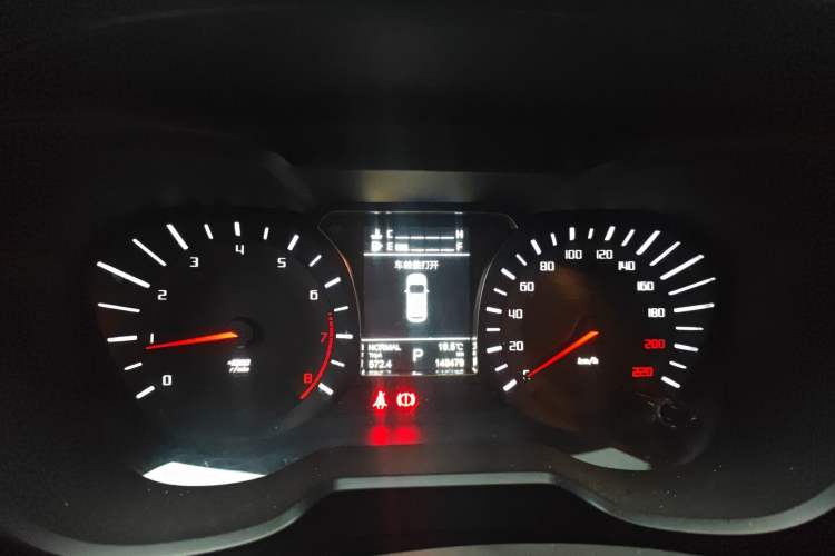 Used GAC Trumpchi GS4 2017 200T G-DCT Two-Wheel Drive Elite Edition Instrument Cluster