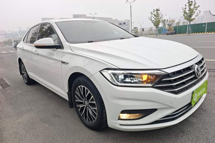 Used Volkswagen Sagitar 2019 200TSI DSG Comfort Version China VI Standard Front Right 45 Deg