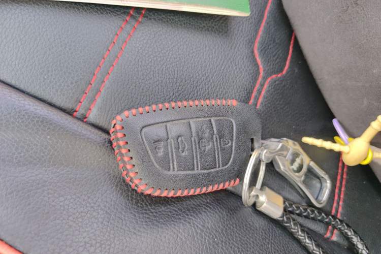 Used Haima M8 2017 1.8T Automatic Model Vehicle Key