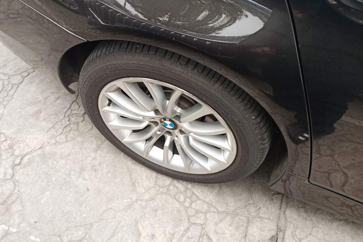 Used BMW 5 Series 2014 525Li Luxury Design Package