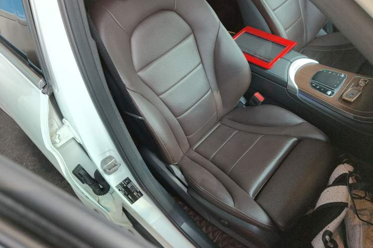 Used Mercedes-Benz GLC 2021 GLC 300 L 4MATIC Dynamic Model