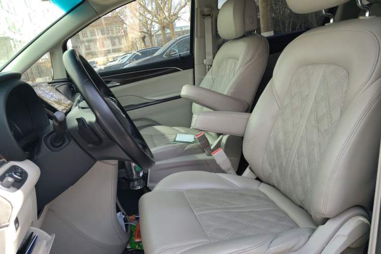 Used Buick GL8 2017 ES 28T Comfort Model China V Standard