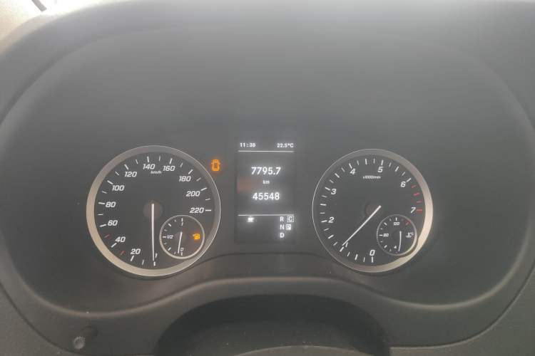 Used Mercedes-Benz Vito 2021 2.0T Elite Version 7 Seats Instrument Cluster