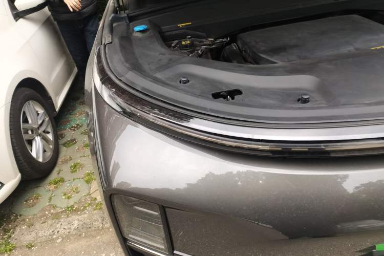 Used Li Auto L8 2023 Pro Model
