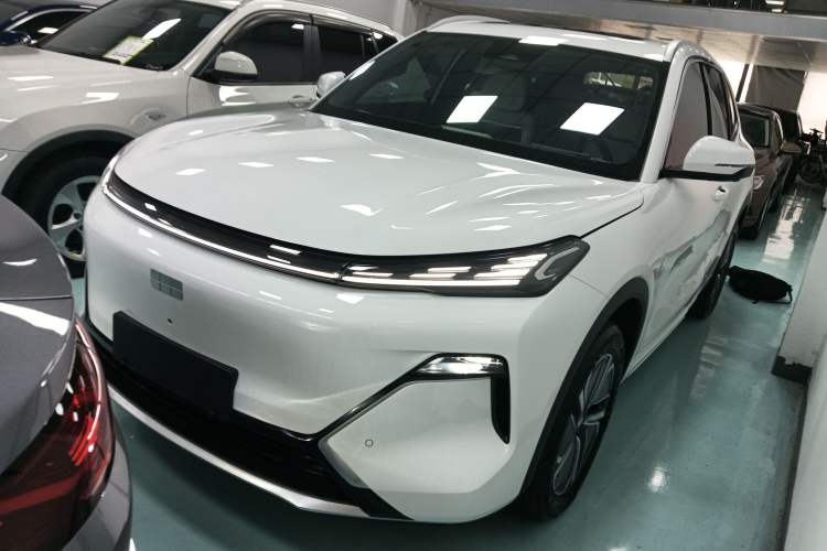 Used Geely Galaxy Xingjian 7 EM-i 2025 120km Exploration+ Version