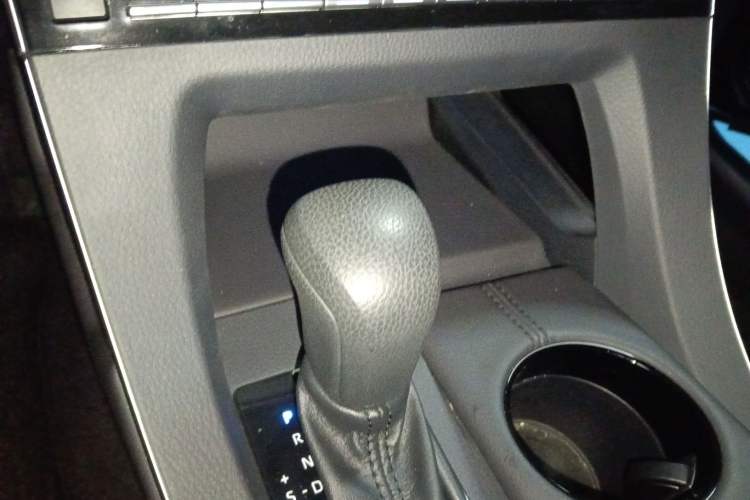 Used Toyota Avalon 2019 2.5L Ambition Version China VI Standard