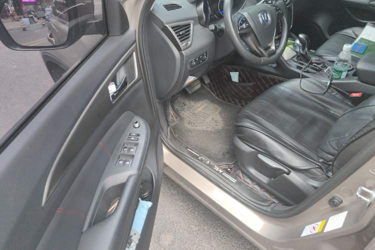 Used CHANGAN CS75 2014 1.8T Automatic Elite Model China IV Standard
