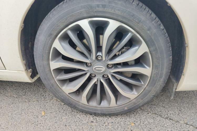 Used GAC Trumpchi GA6 2016 235T DCT Luxury Edition Right Front Wheel Hub