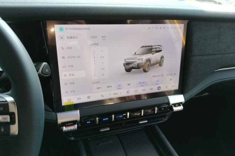 Used Deepal G318 2025 Worry-Free Adventure Edition Four-Wheel Drive Secret Realm Version Audio And AC Panel