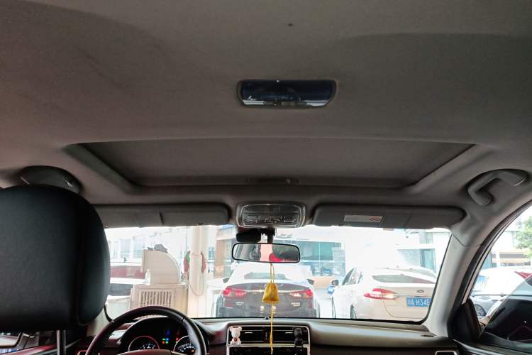 Used Haval H6 2015 Sport Edition 1.5T Automatic Two-Wheel Drive Luxury Model