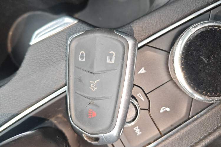 Used Cadillac XT4 2018 28T Two-Wheel Drive Leading Version
