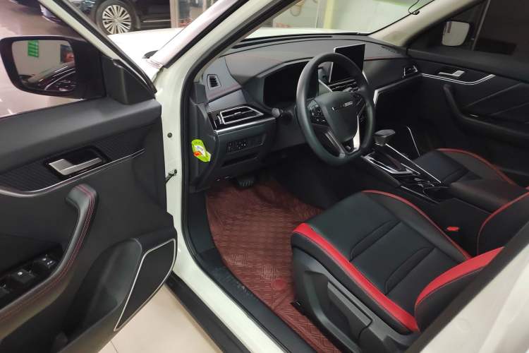 Used Venucia T60 2020 1.6L CVT Smart Drive Version China VI Standard
