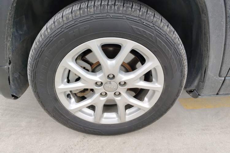 Used Jeep Cherokee 2017 2.0L Superior Edition