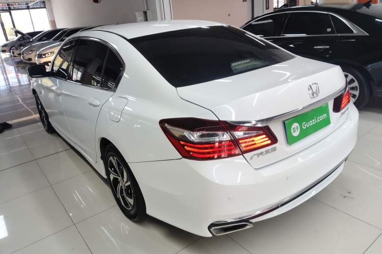 Used Honda Accord 2016 2.0L Comfort Edition
