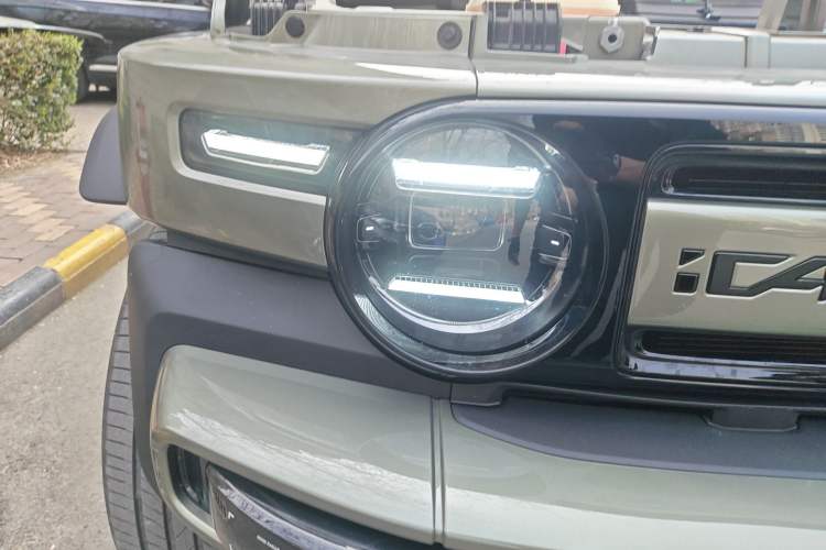 Used iCAR V23 2025 501 Four-Wheel Drive Advanced Version Right Front Headlight