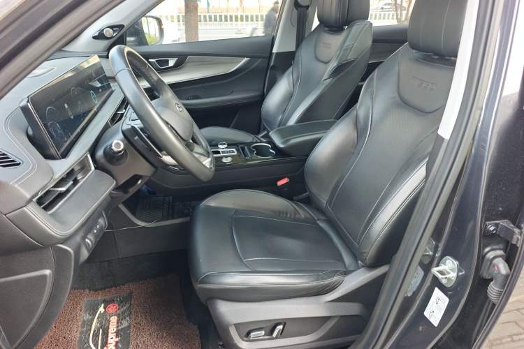 Used Chery Tiggo 8 PLUS 2022 290TGDI DCT Haoting Edition