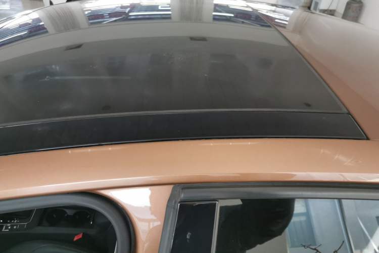 Used Volkswagen Lamando 2015 280TSI DSG Comfort Edition
