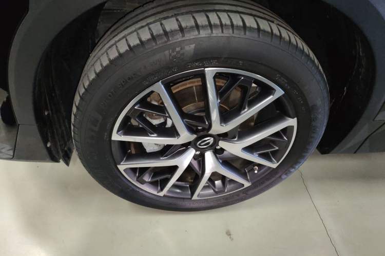 Used GAC Trumpchi GS8 2022 Linghang Series 2.0 TGDI Two-Wheel-Drive Luxury Smart Connectivity Version (7 Seats) Exterior 4