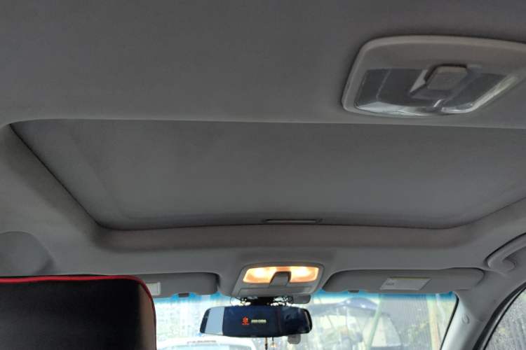 Used SsangYong Korando 2014 2.0L Gasoline Two-Wheel Drive Automatic Luxury Navigation Edition
