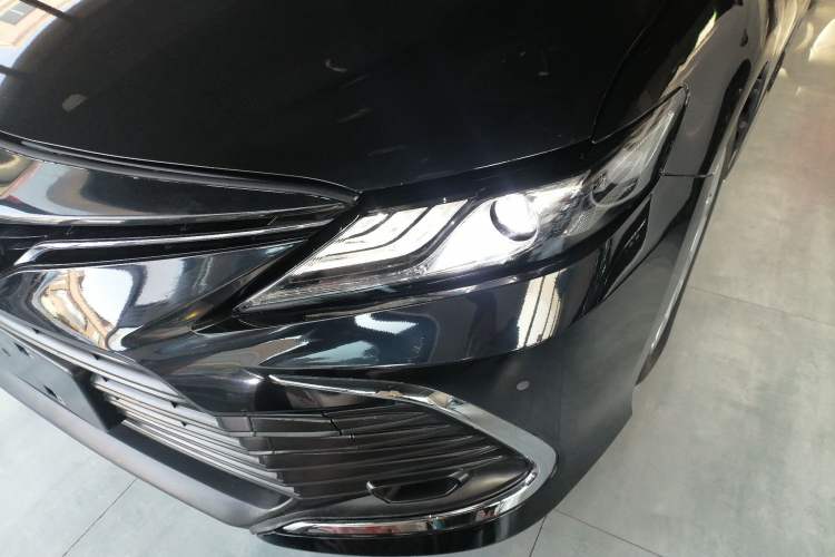 Used Toyota Camry 2023 2.0G Luxury Edition
