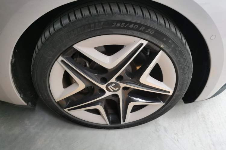 Used Rising F7 2023 Long-Range Pro Edition
