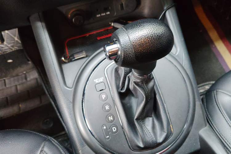 Used Kia Sportage R 2012 2.0L Automatic Two-Wheel Drive GL Trim