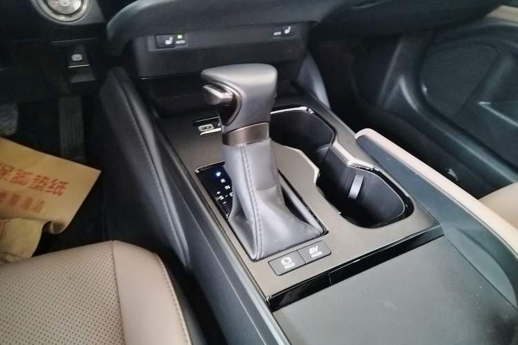 Used Lexus ES 2022 300h Excellence Edition