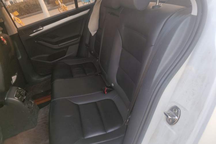 Used Volkswagen Sagitar 2018 1.6L Automatic Comfort Model Left Rear Seat