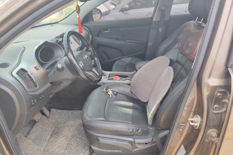 Used Kia Sportage R 2015 2.0L Automatic Two-Wheel Drive DLX Model