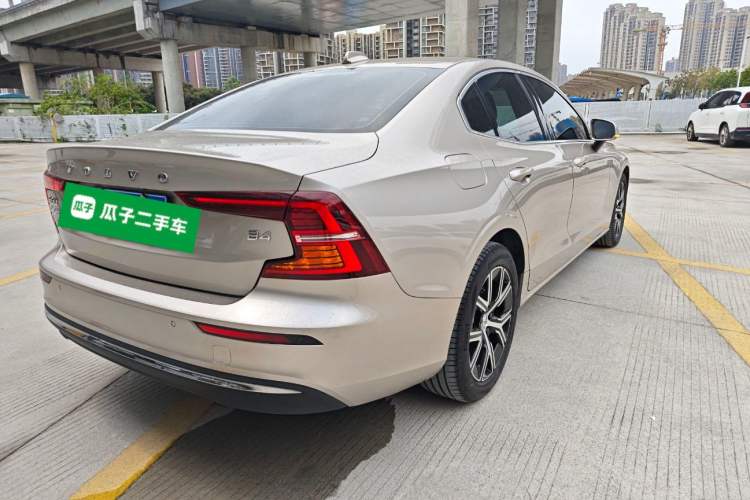 Used Volvo S60 2024 B4 Zhiyi Luxury Edition Rear Right 45 Deg
