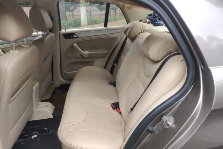 Used Volkswagen Bora 2012 1.6L Automatic Fashion Edition
